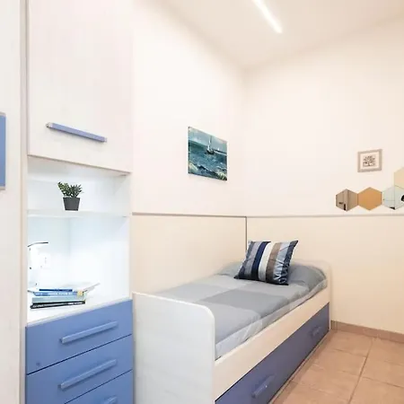 Al Mare E In Centro: Casa Nel Cuore Di Misano